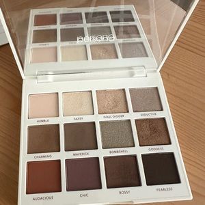 Persona Identity Eyeshadow Palette